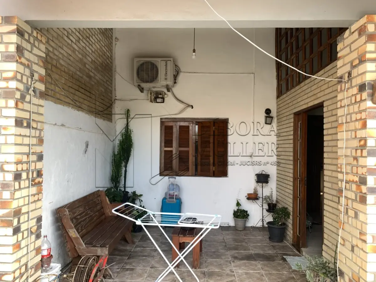 LOTE 001 - CASA  Matrícula sob nº 23.321