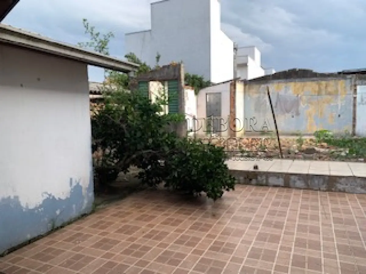 LOTE 001 - CASA  Matrícula sob nº 23.321